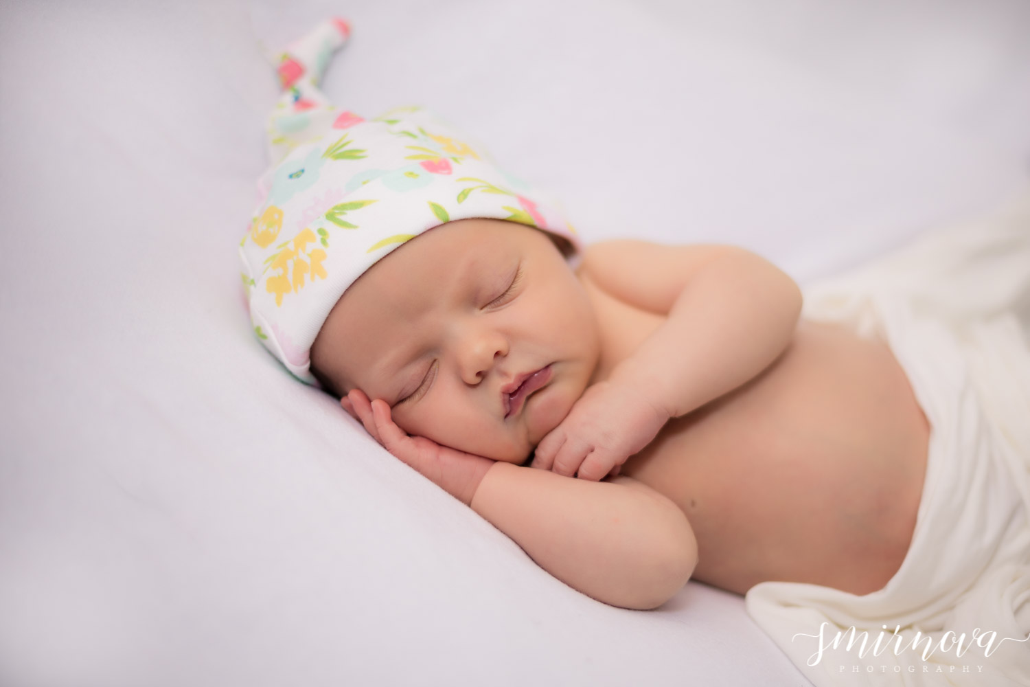 newborn summer hat Smirnova Photography by Alyssa