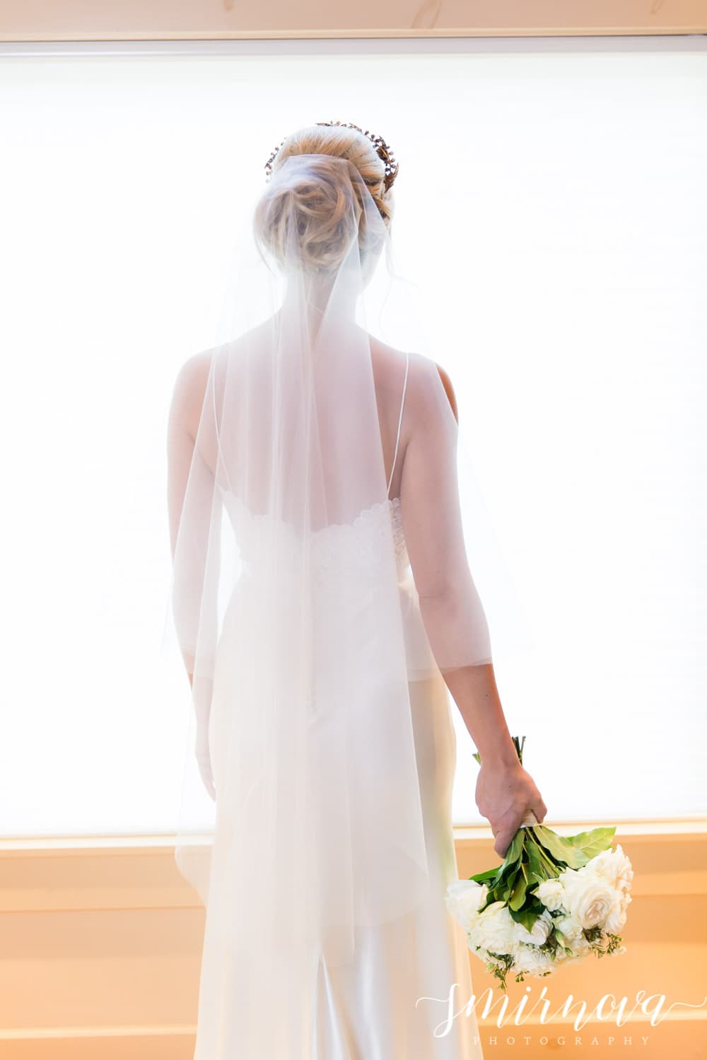 bridal veil Smirnova Photography by Alyssa